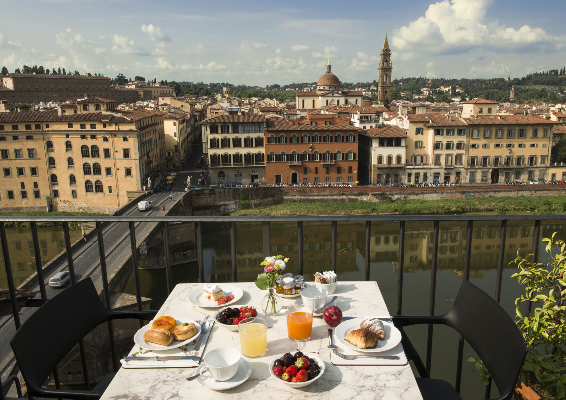 Hotel di lusso a firenze antica torre di via tornabuoni 1 Antica terrazza vetrata
