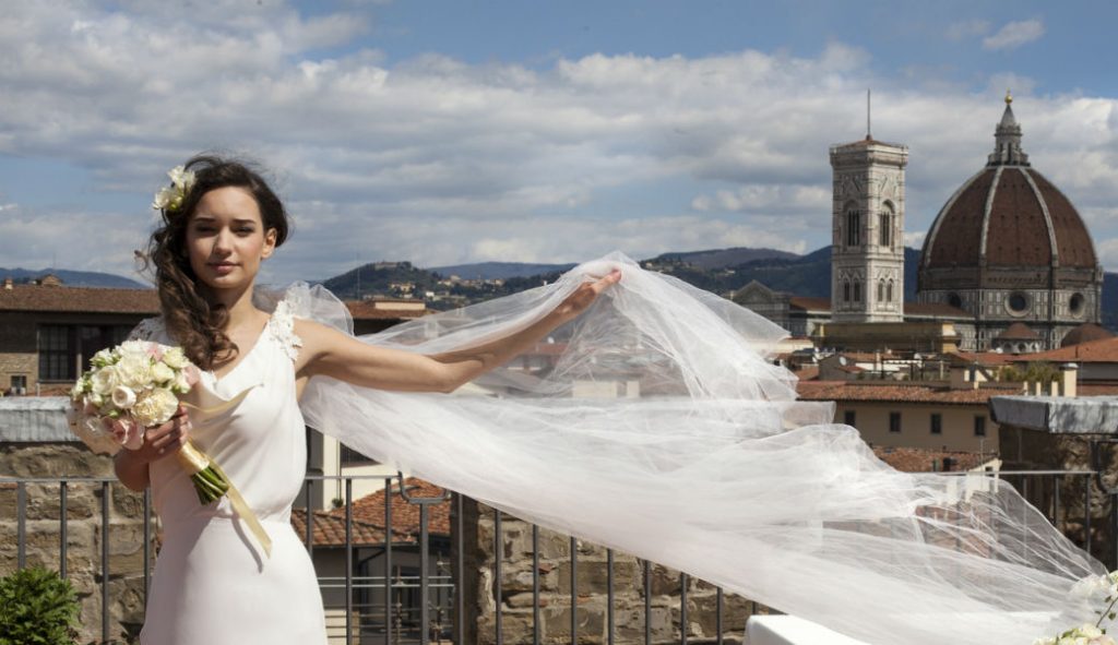 Find the perfect dress and groom suit for your wedding in Florence