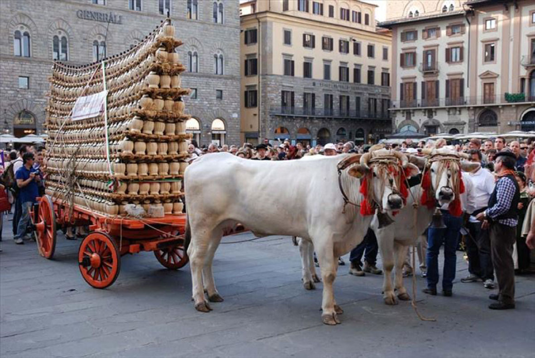 The Carro Matto a tradition to go crazy for in Florence